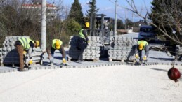 Döşemealtı Belediyesinden Yeşilbayır’a parke ve yol çalışması