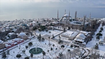 Türkiye’de hava sıcaklıkları cumadan itibaren 6 ila 15 derece düşecek, kar yağışı etkili olacak