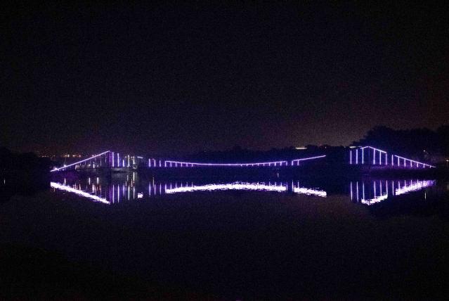 Adana’nın sembol yapıları mor renkle aydınlatıldı