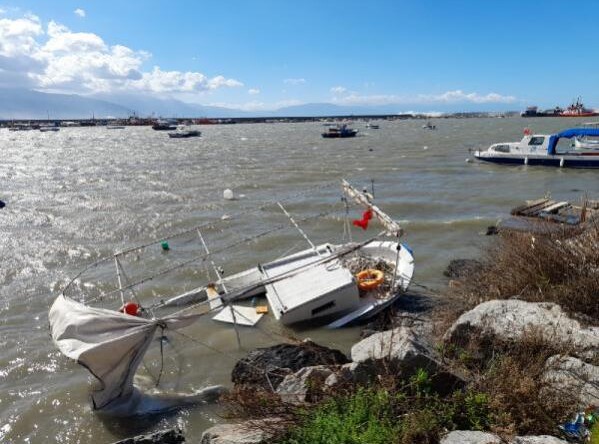 Hatay’da lodos hayatı olumsuz etkiledi