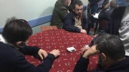 Antalya’da kumar oynayan ve Kovid-19 tedbirleri ihlal eden 15 kişiye para cezası verildi