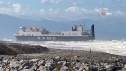 İskenderun Körfezi’nde hacizli gemi karaya oturdu