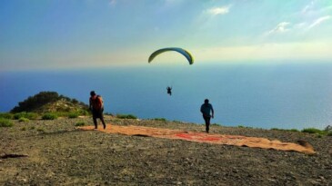 Hatay’da yamaç paraşütü yoğun ilgi görüyor