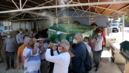 Evde ölü bulunan gazeteci Yalçın, son yolcuğuna uğurlandı