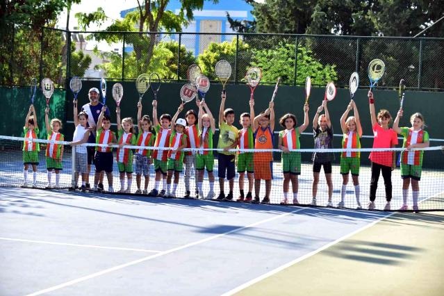 Kepez’de “Cumhuriyet Kupası Tenis Turnuvası” yapılacak