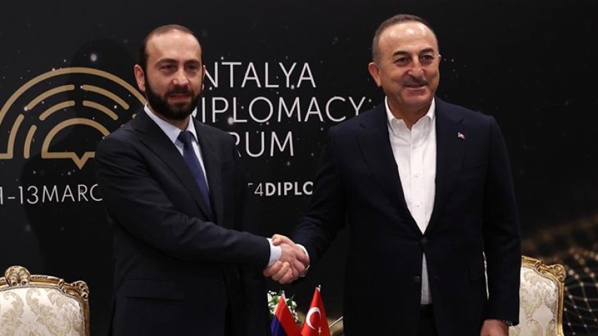 Antalya’da önemli görüşme! Bakan Çavuşoğlu ve Ermeni mevkidaşı son gelişmeleri masaya yatırdı
