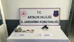 Turistlere uyuşturucu madde satan şüpheli yakalandı