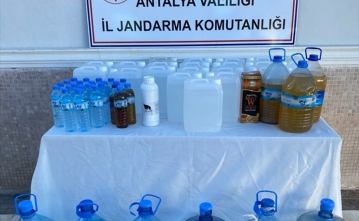 Antalya’da sahte içki operasyonunda 2 şüpheli yakalandı