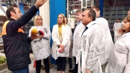 Rusya heyeti Adana’daki narenciye tesislerini inceledi