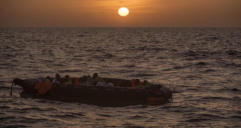 Akdeniz’de düzensiz göçmenleri taşıyan tekne battı: 34 kişi kurtarıldı, 20 kişi kayboldu