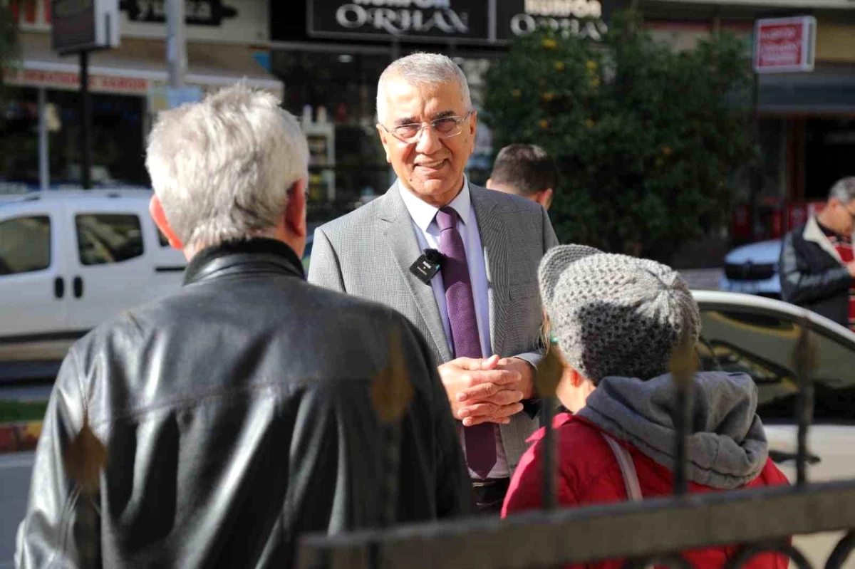 Mezitli Belediye Başkanı Neşet Tarhan, esnafı ziyaret etti