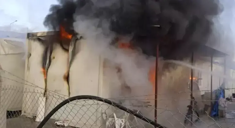 Hatay’da depremzede konteynerinde yangın çıktı