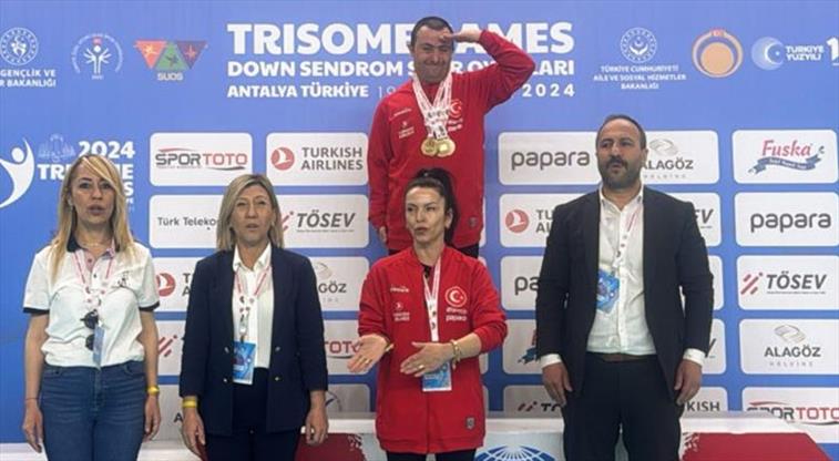 Down sendromlu cimnastikçi Alper Öztürk dünya şampiyonu oldu