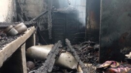 Adana’da Ev Yangını: Ev Küle Döndü