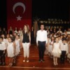Çukurova Belediyesi Kreşlerinde Mezuniyet Coşkusu: Miniklerden Gururlandıran Performanslar