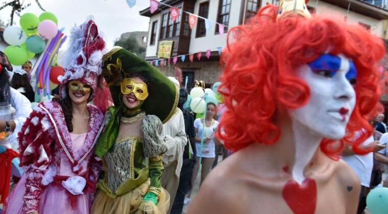 Antalya’da Kaleiçi Old Town Festivali Korteji 18 Ekim’de Başlıyor