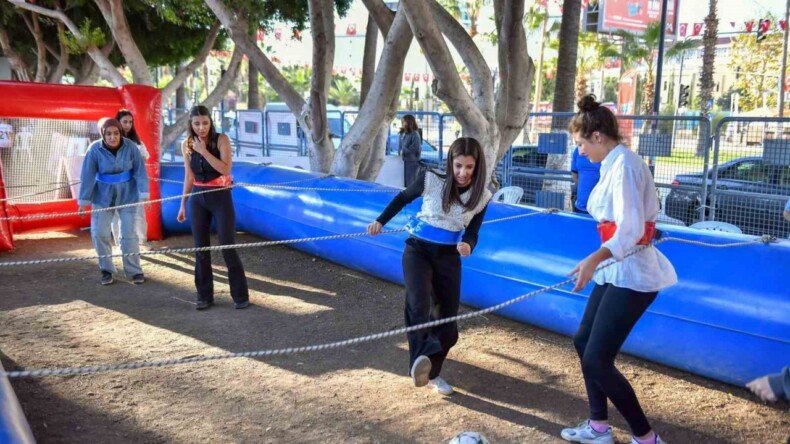 Gençlik Festivali tüm coşkusuyla devam ediyor – Akdeniz Haber, Akdeniz Haberleri, Akdeniz Gündem