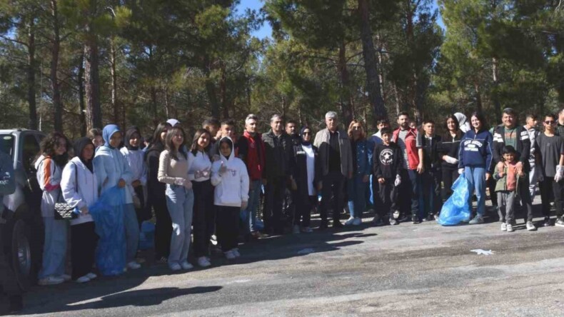 Öğrenciler, orman temizliği için kolları sıvadı – Akdeniz Haber, Akdeniz Haberleri, Akdeniz Gündem