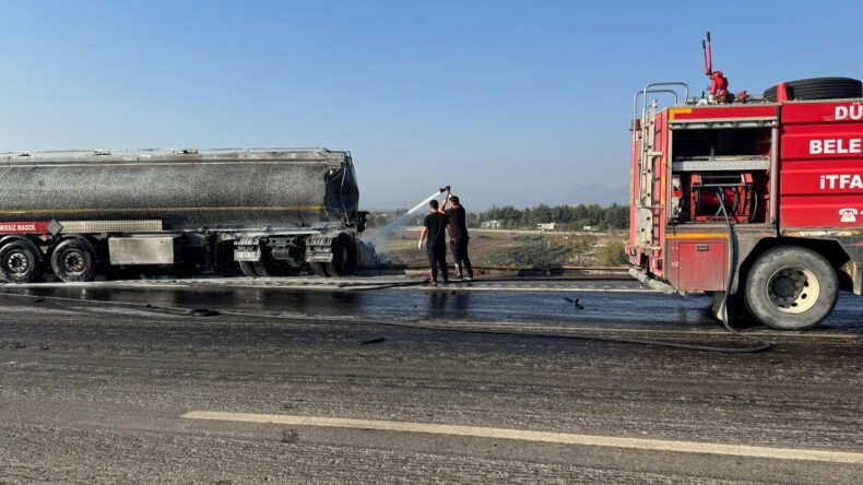 Osmaniye’de yangın çıkan tankere çarpan bir diğer tanker yola devrildi – Akdeniz Haber, Akdeniz Haberleri, Akdeniz Gündem