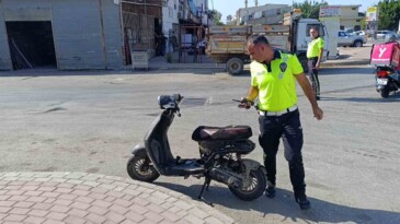 Sürüklenen motosiklet sürücüsü soluğu hastanede aldı