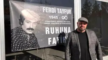 Ali Uğur’dan Ferdi Tayfur Anısına Pişi Dağıtımı