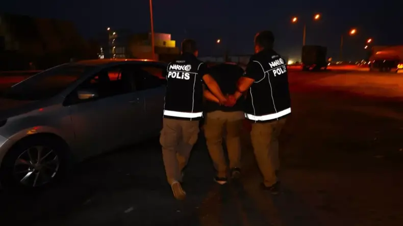 Mersin’de 332 bin uyuşturucu hap ele geçirildi