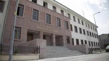 Malatya Valiliği Binasi Yeniden İnşa Edildi