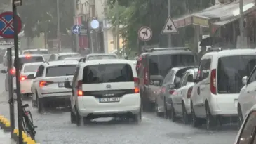 Düzce’de 5 Dakikalık Sağanak, Hayatı Felç Etti