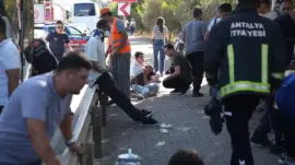 Alanya’da Midibüs Kazası: 15 Yaralı