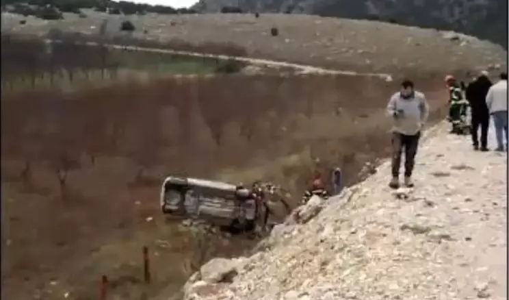 Denizli’de Kaza: Otomobil Şarampole Yuvarlandı