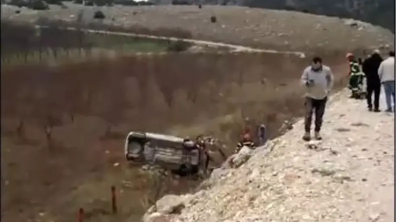 Denizli’de Kaza: Otomobil Şarampole Yuvarlandı