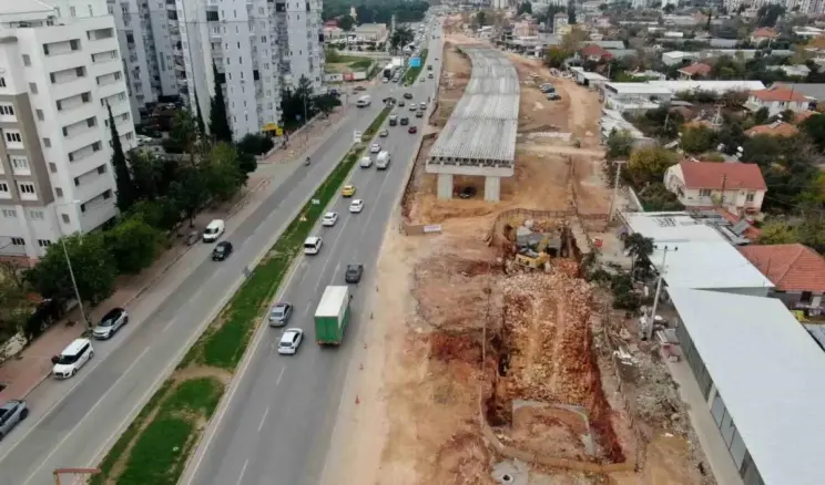 Uncalı Kavşağı’nda İşler Yeniden Başladı