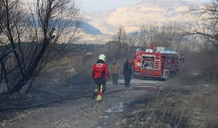 Mersin’de Yangın Kontrol Altına Alındı