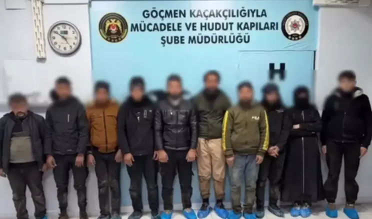 Hatay’da 10 Kaçak Göçmen ve 1 Organizatör Yakalandı