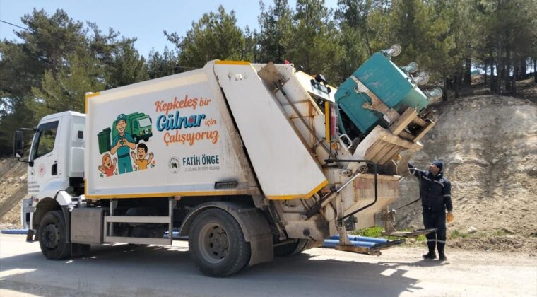 Gülnar’da Çöp Konteynerleri Yenilendi