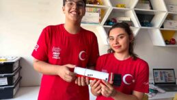 İzmirli Öğrencilerden Elektrikli Fırça Başarısı