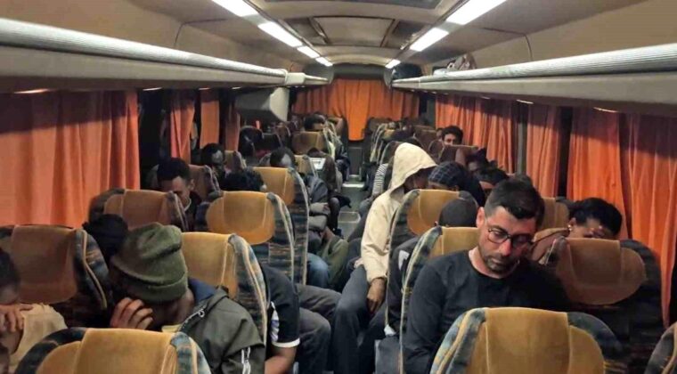 İzmir’de Düzensiz Göçmen Operasyonu