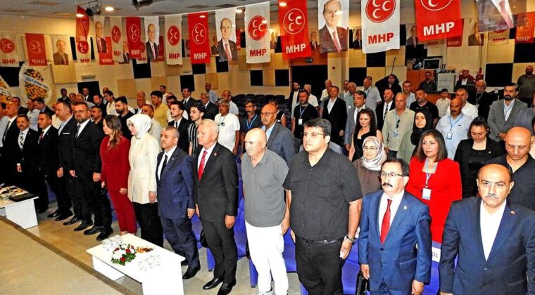 MHP Çeşme’de Galip Uluçam yeniden başkan