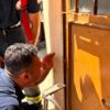 Hatay’da Çocuk Demir Kapıda Sıkıştı