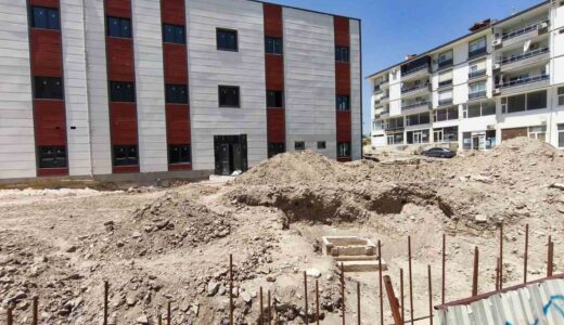Mersin’de İnşaatta Lahit Mezar Bulundu