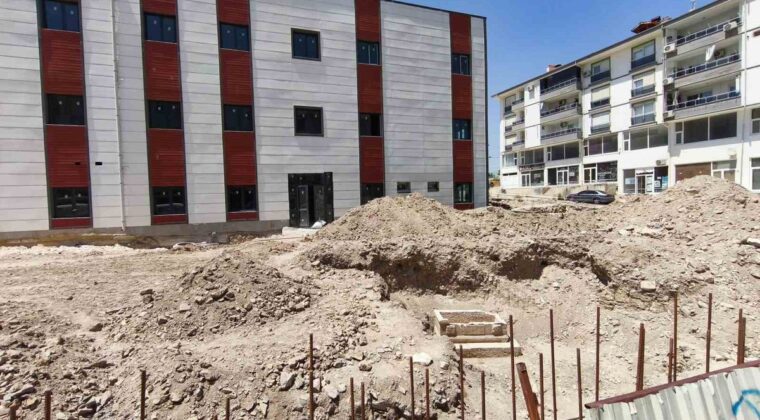 Mersin’de İnşaatta Lahit Mezar Bulundu